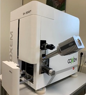 Coxem EM-30 Benchtop SEM integrated with the Xflash 730M and the eFlash XS detectors.