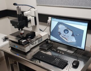 Zeta-20 3D Optical Profiler in a Geochronology lab. Source: WATCH Facility, Curtin University.